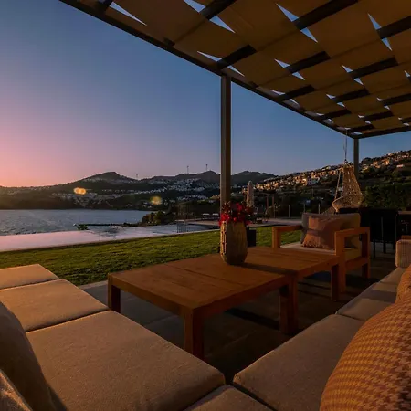 Bovilla Salt Villa Yalıkavak